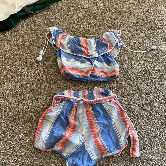 Saylor Shorts & Top Set - Picture 6 of 6